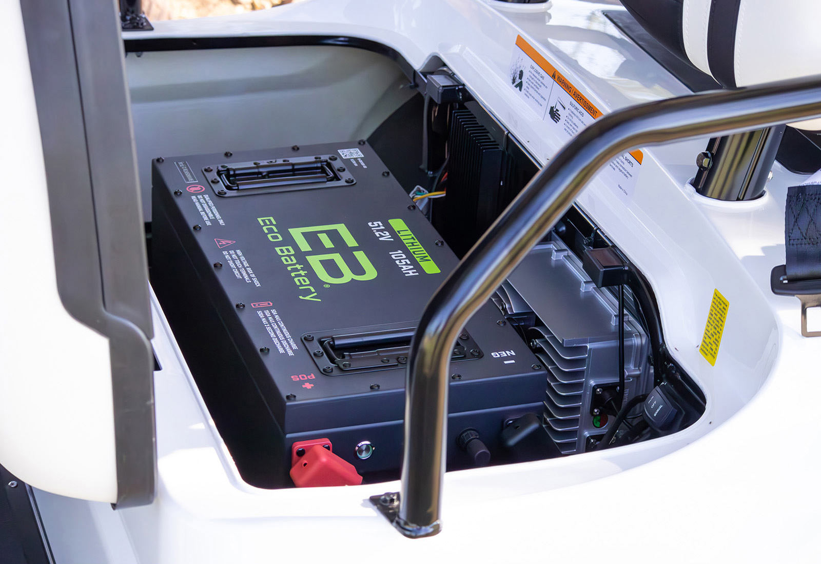 Arabian Cart i60L 6 Seater Luxury Golf Cart Electric Vehicle with Air Purifier Ready Cabin and Lithium Battery